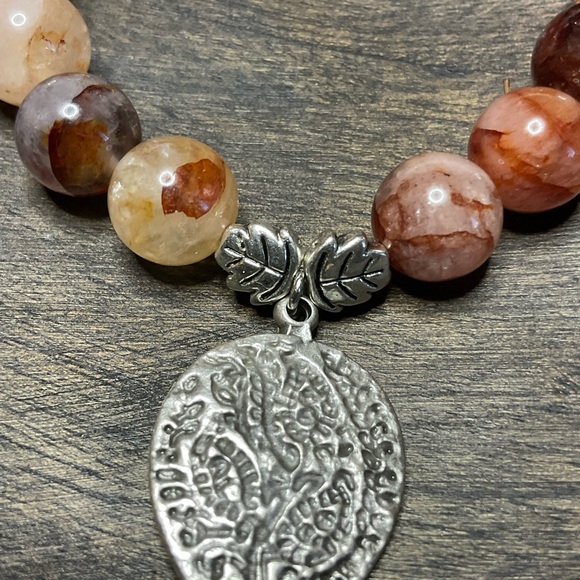 Natural Red Hematoid "Fire" Quartz 10mm with Silver Spacers and Leaf Cha… - Picture 3 of 7